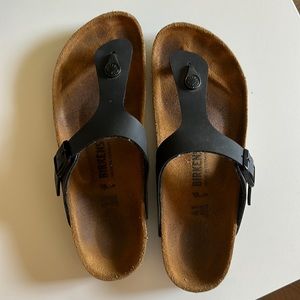 Birkenstock Thong style black sandals
